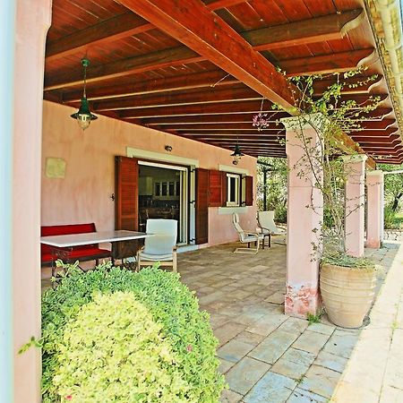Villa Kleopatra Poulades Екстер'єр фото