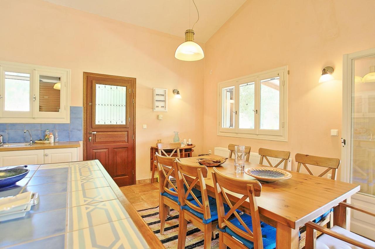 Villa Kleopatra Poulades Екстер'єр фото