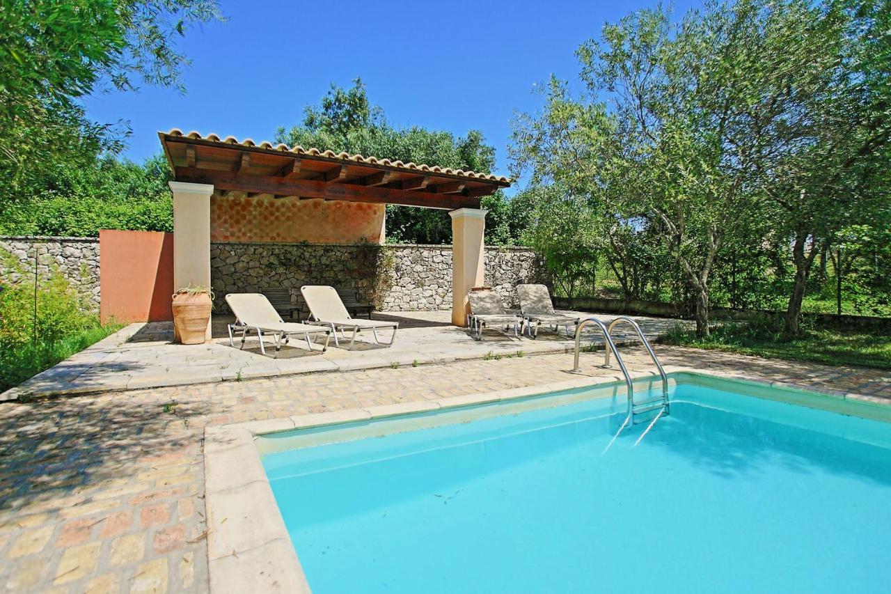 Villa Kleopatra Poulades Екстер'єр фото