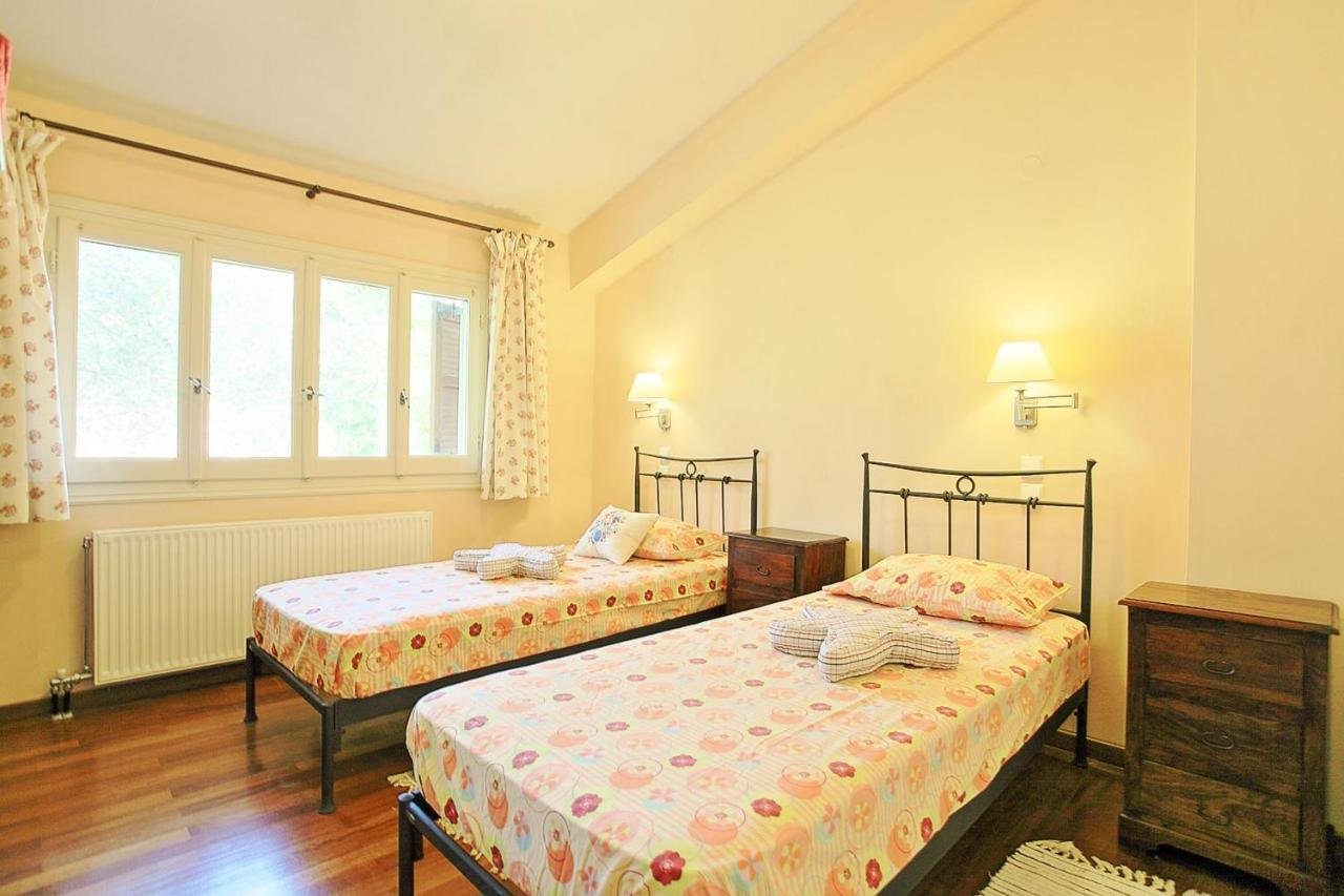 Villa Kleopatra Poulades Екстер'єр фото