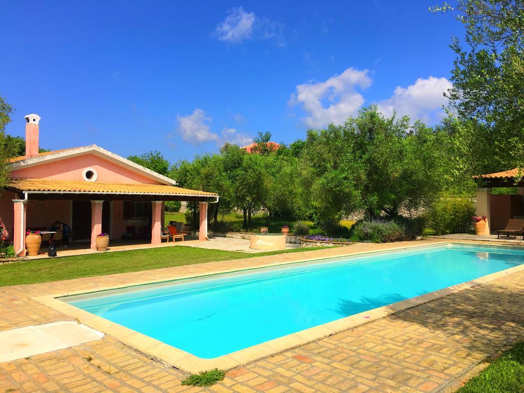 Villa Kleopatra Poulades Екстер'єр фото